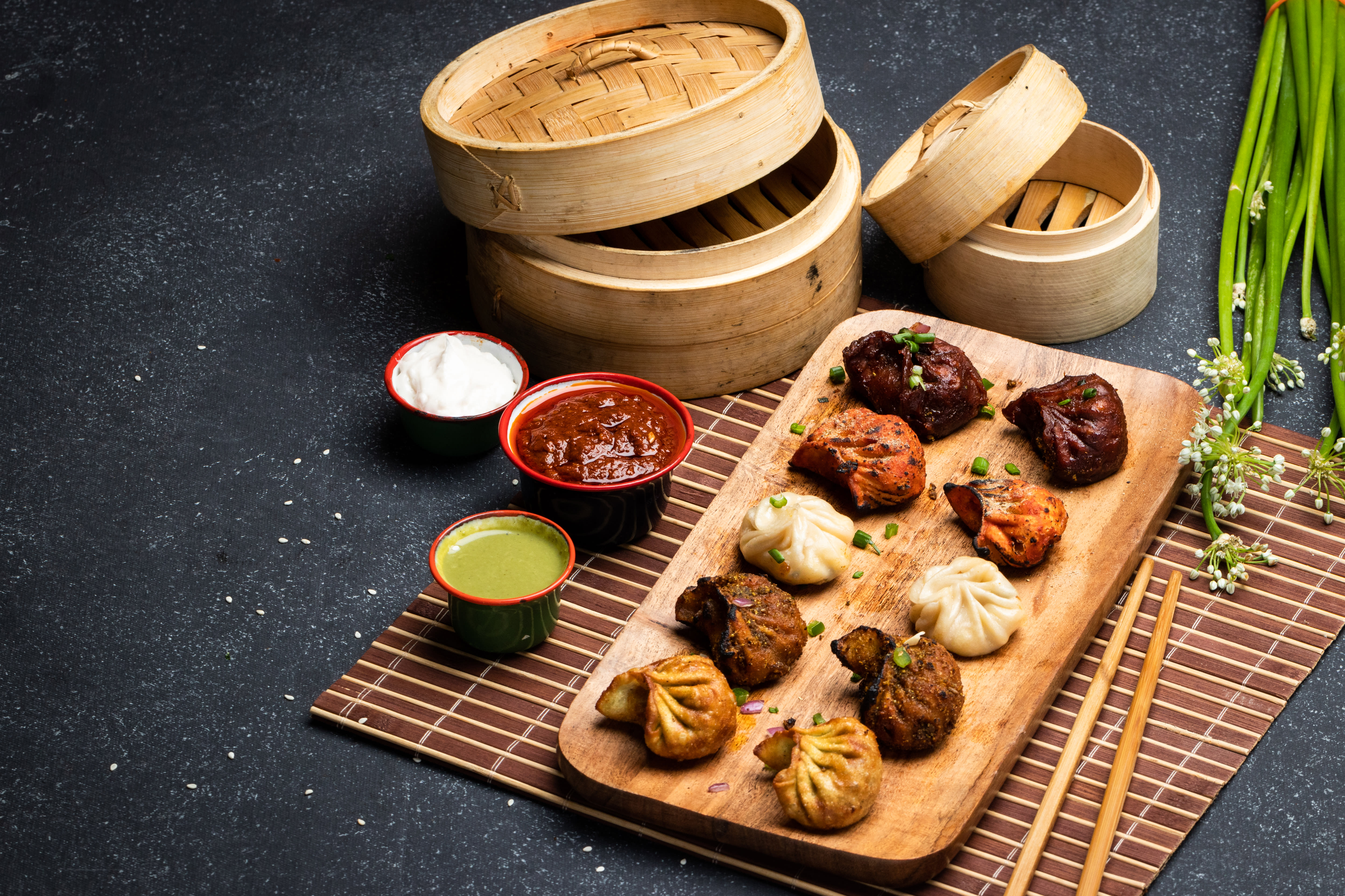 Baozi Momos - Logo