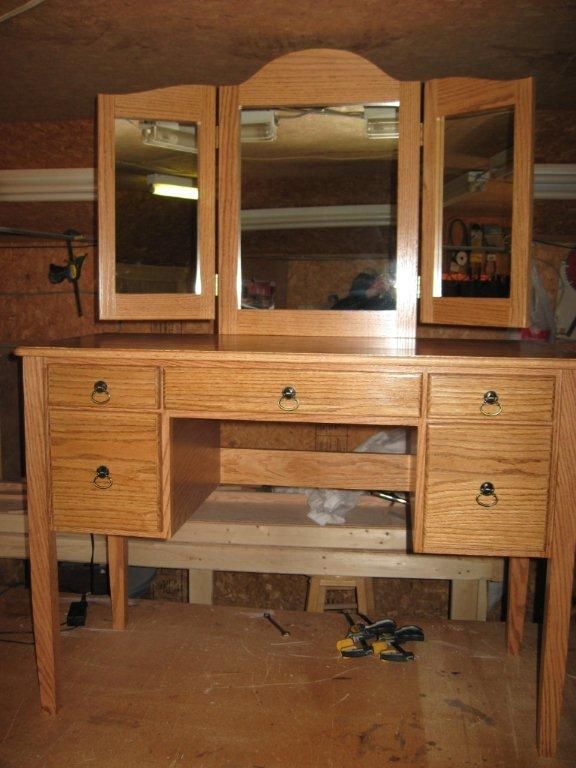 Barnes Woodworks and Refinishing - Logo