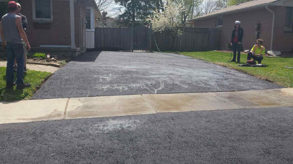 B &a; R Paving - Logo