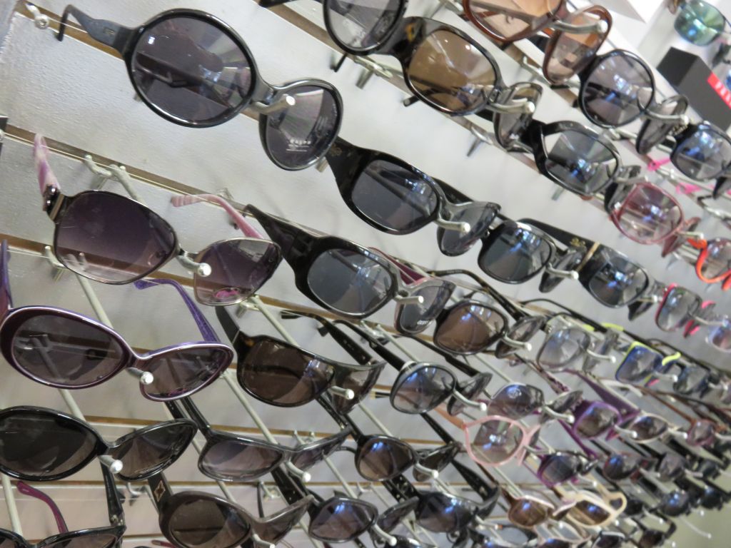 Basic Eyewear - Cover photo