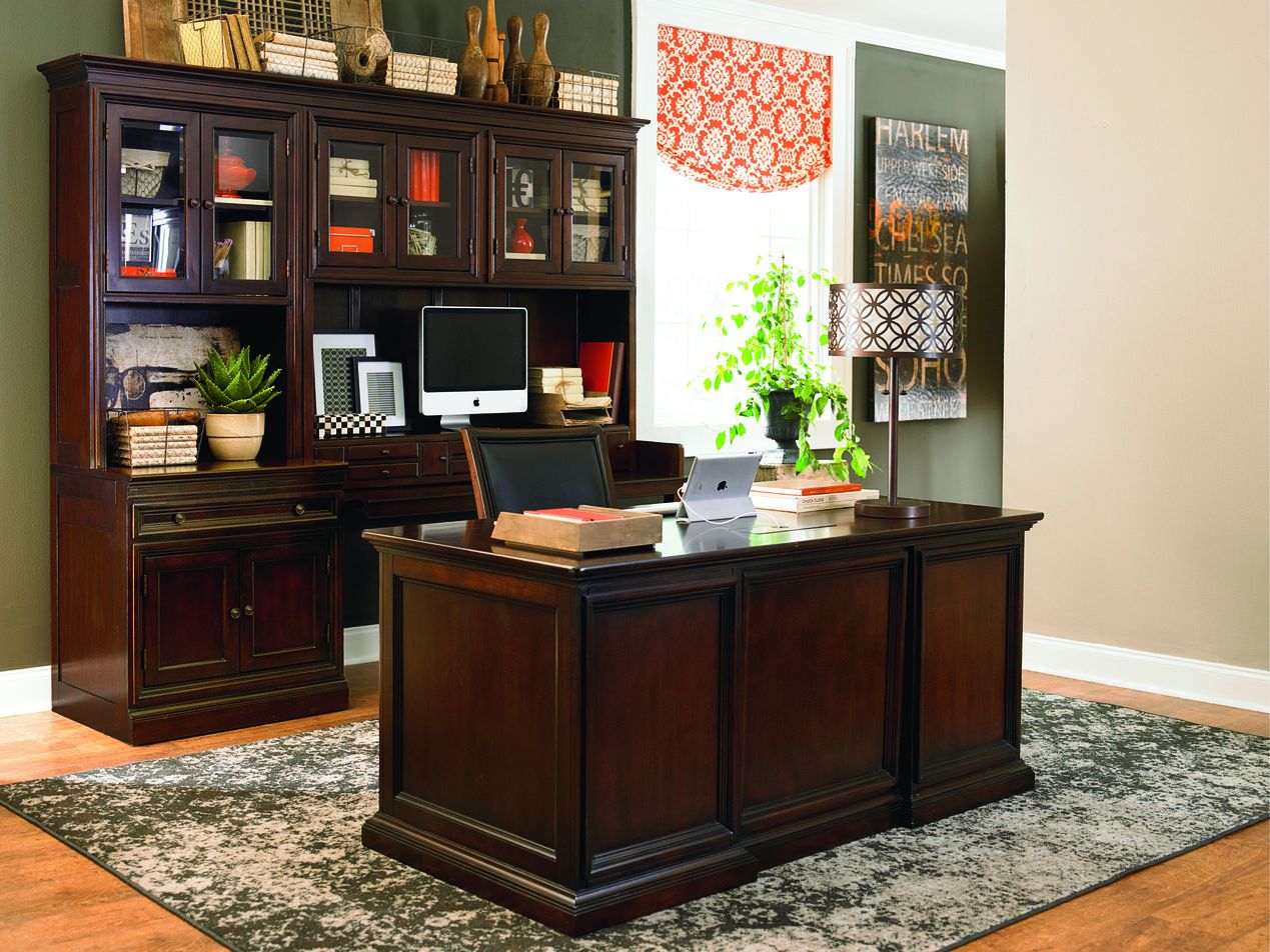 Bassett Home Furnishings - Logo