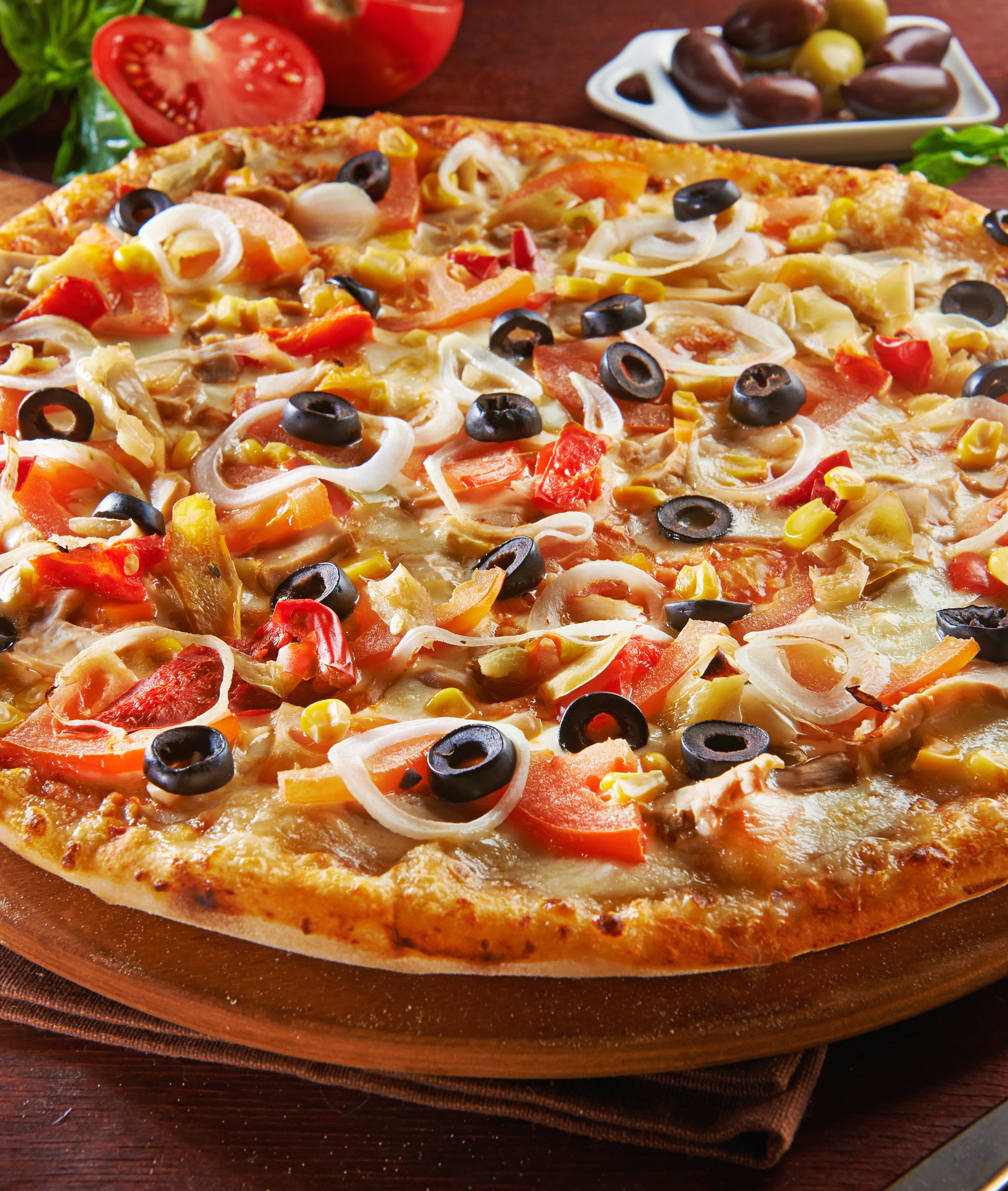 Baton's Pizza - Logo