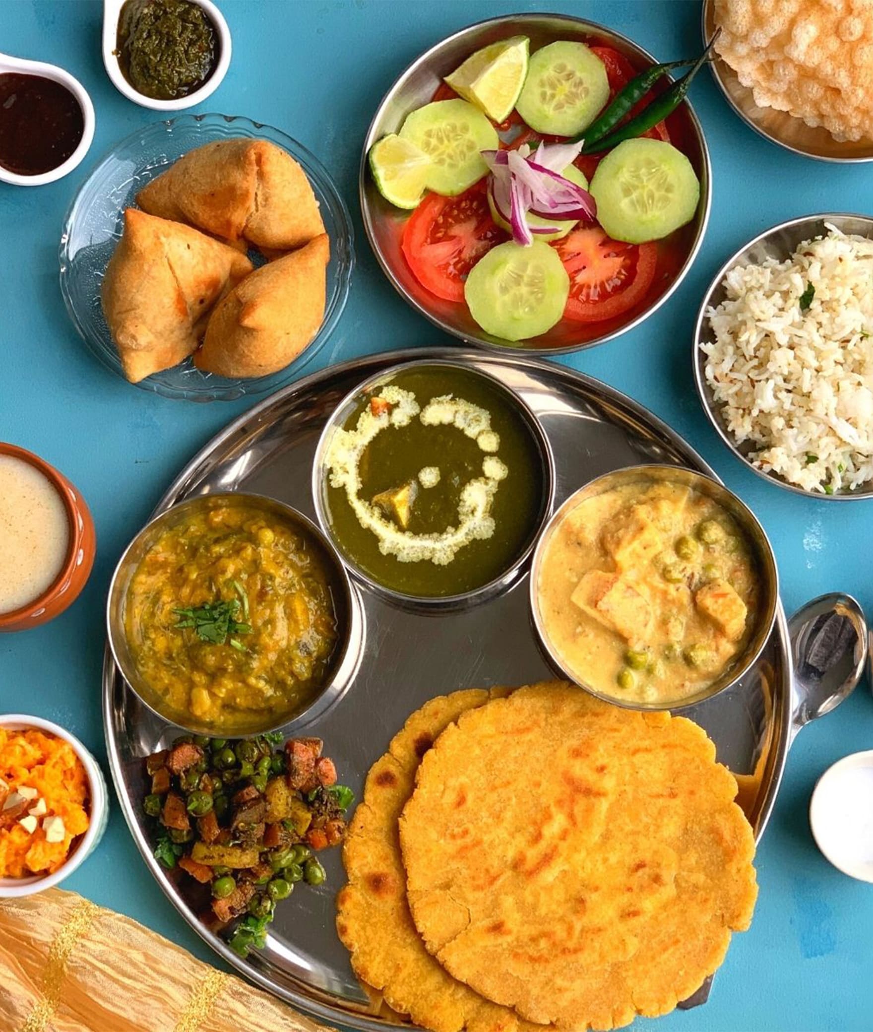 Bawarchi Fast Food By Kanha - Logo