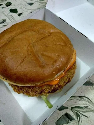 B Burgers - Logo