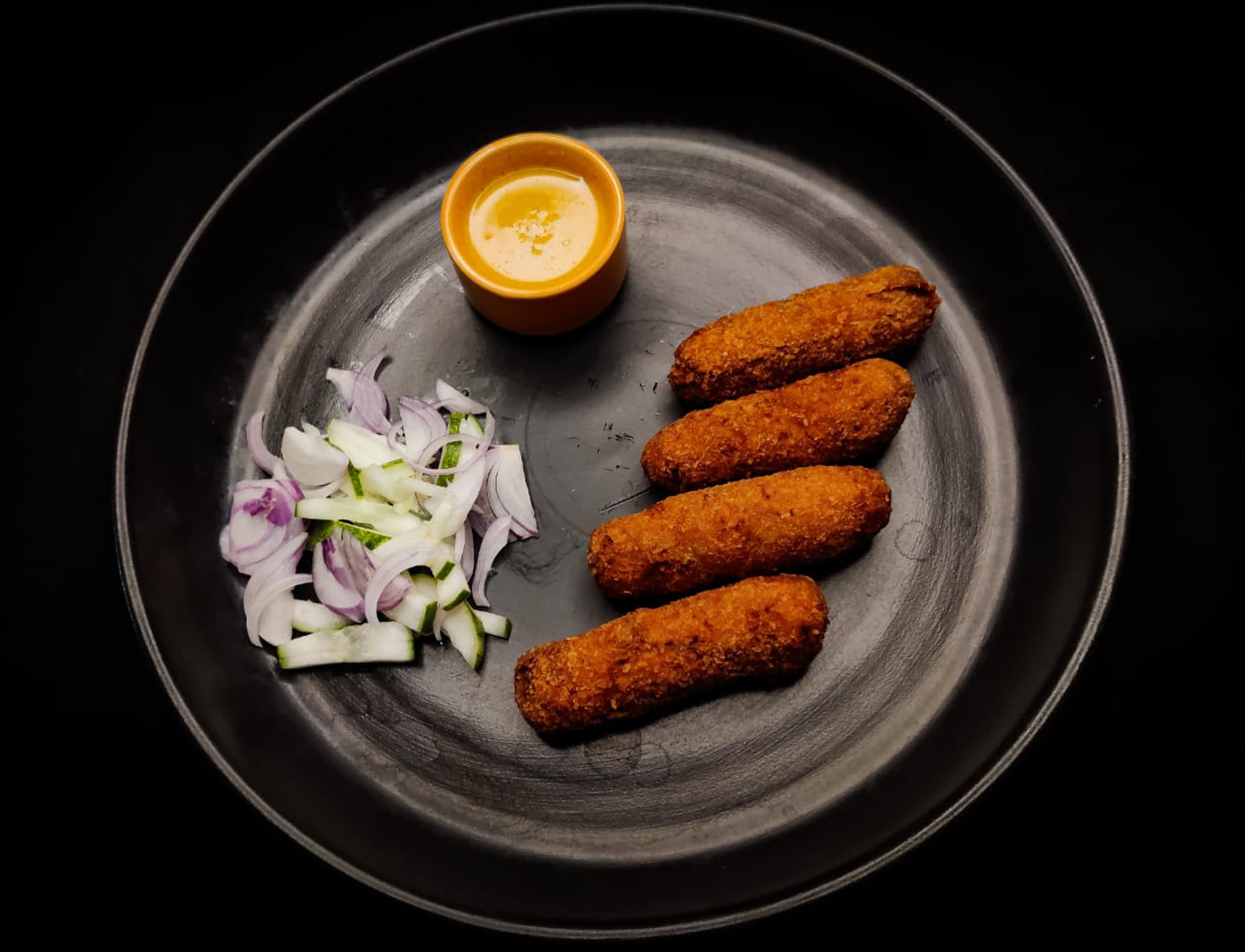 B&B Cafe - Volla Foods PVT LTD - Logo