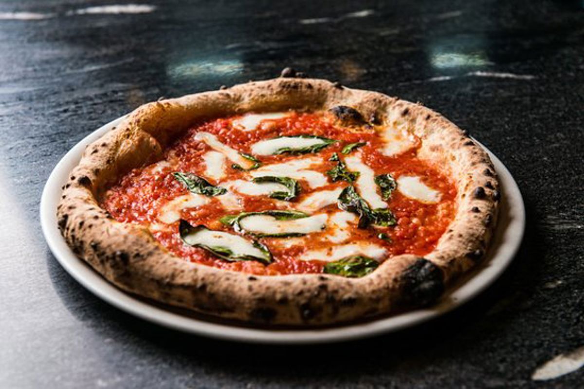 Beaches Pizzeria - Logo