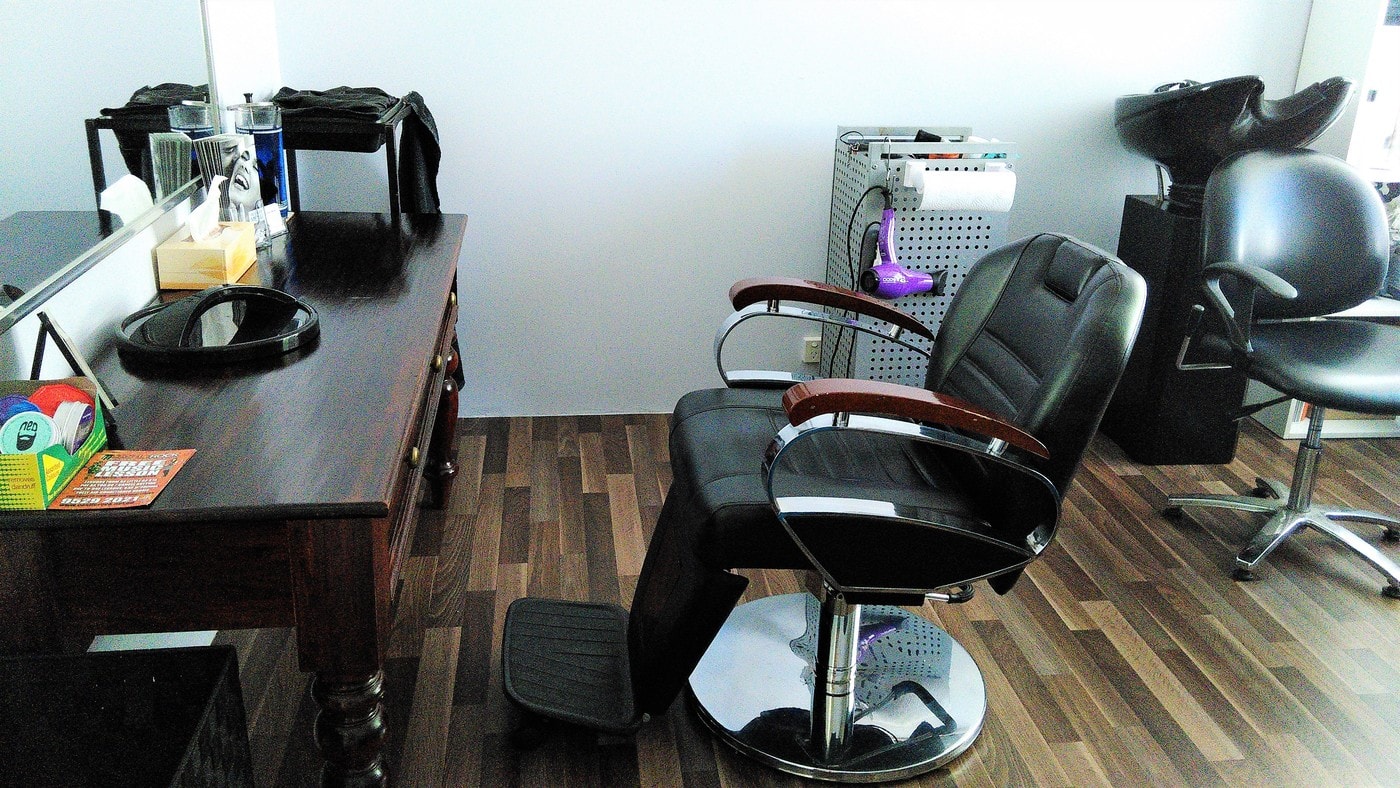 Beaut Barber Cuts - Logo