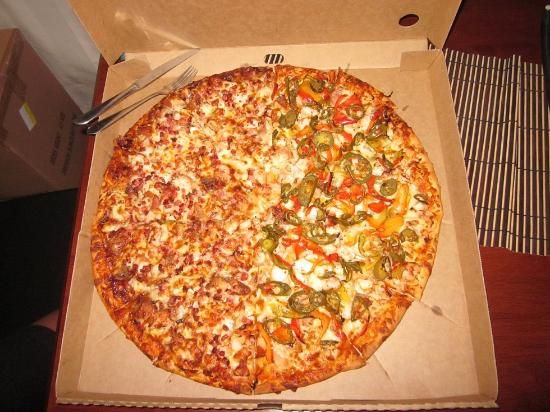Bella Pizza - Logo