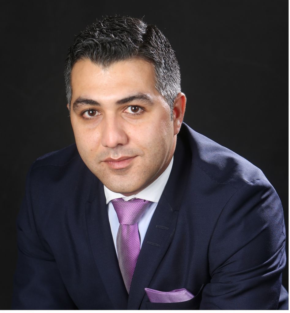 Ben Azizi, Sales Representative - RE/MAX Realtron Realt - Logo