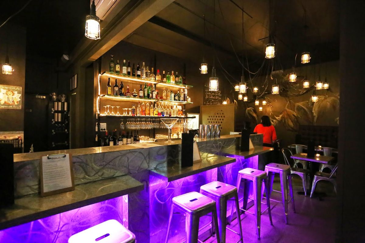 Bench Wine Bar - Logo