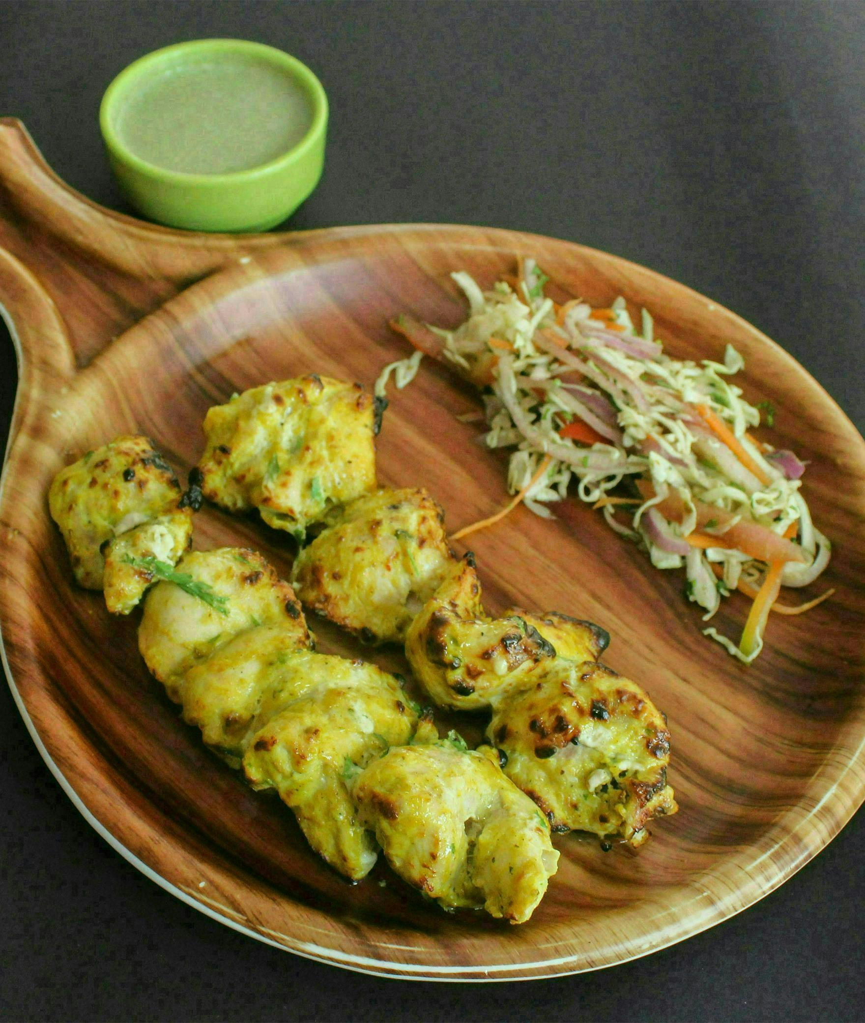 BENGALI MOMOS - Logo