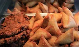 Bera Samosa House - Logo