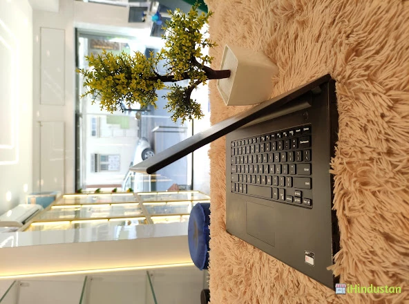 Berry Next Store - Cover photo