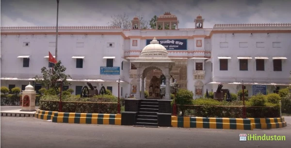 Bhupal Nobles' Girls' PG College Of Pharmacy - Logo