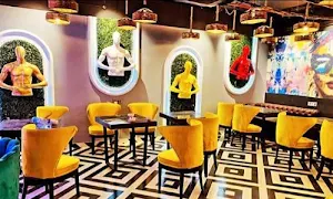 Bigg Boss Cafe - Logo