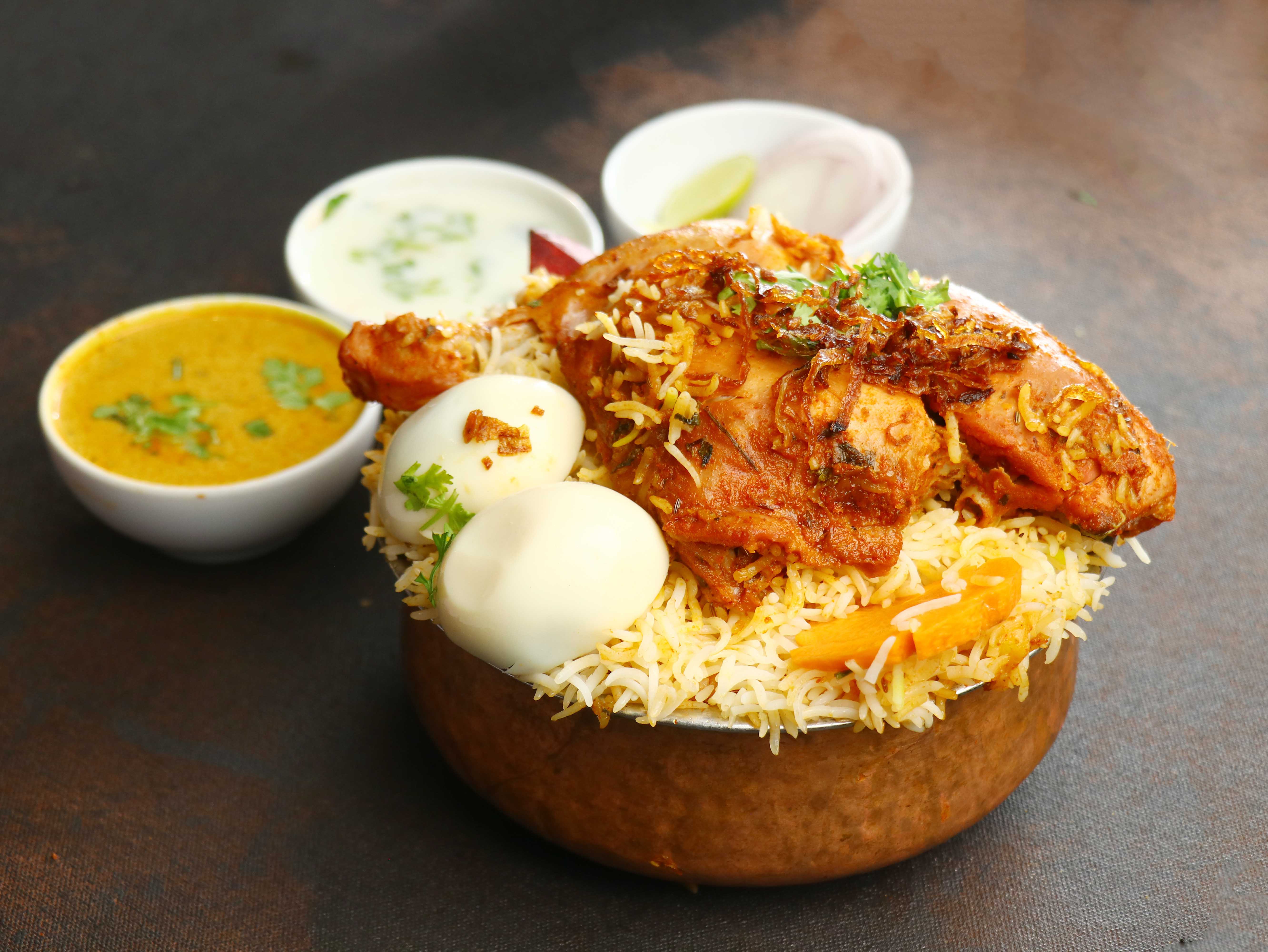 Biryani e Delnavaz - Logo