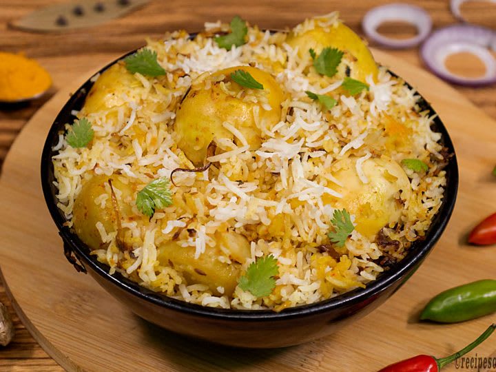 Biryani junction 24*7 - Logo