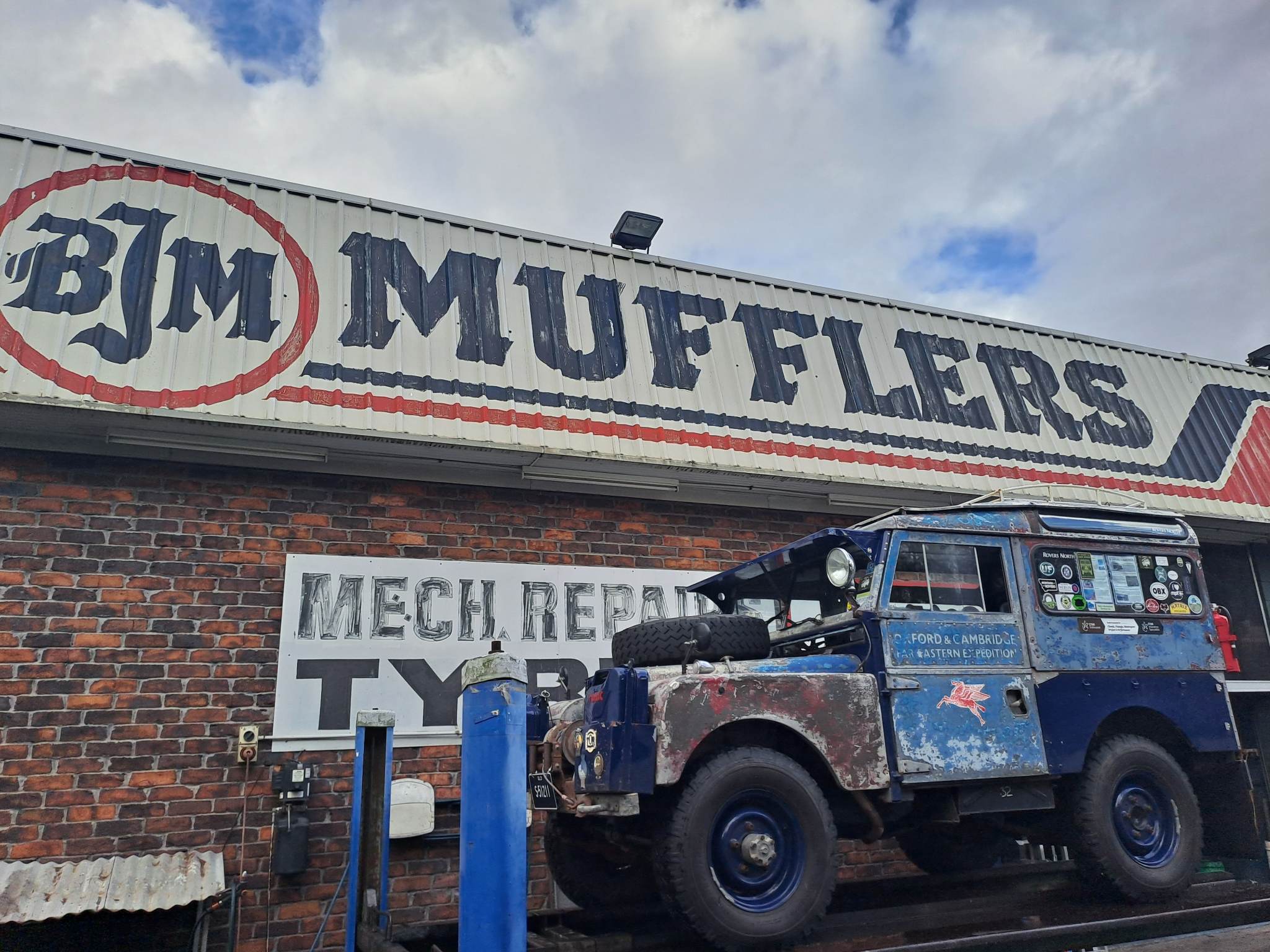 BJM Mechanical Mufflers & Tyres - Logo