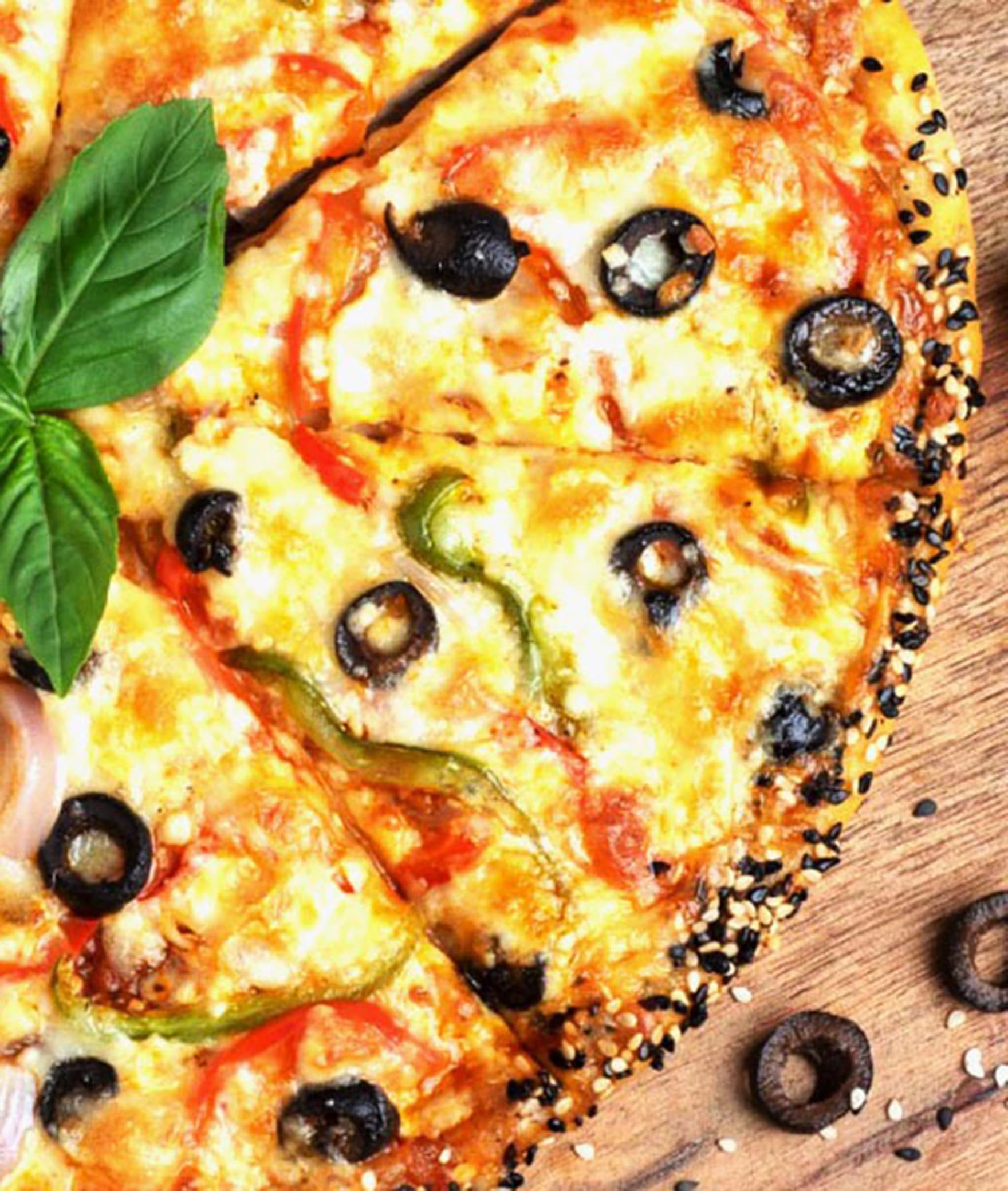 Black Bay Pizza - Logo