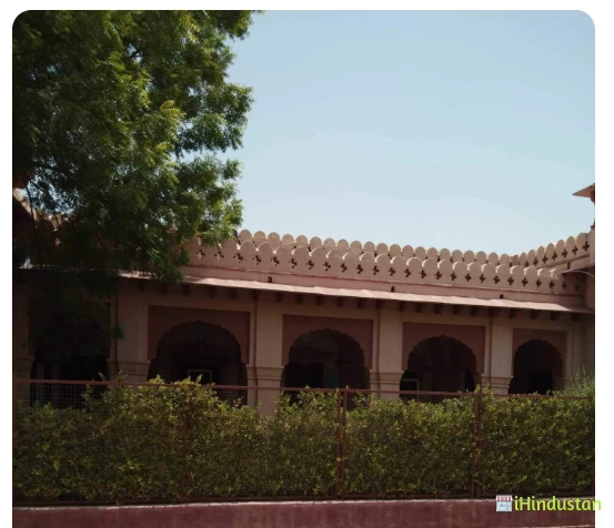B.l Memorial And JDBLM Gurukul School - Logo