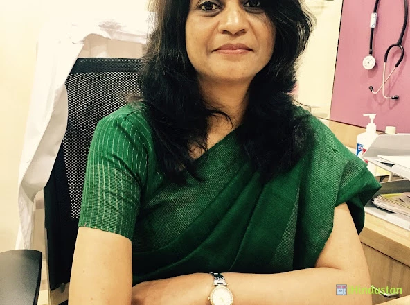 Bloom gynae clinic / Dr Seema Sharma - Logo