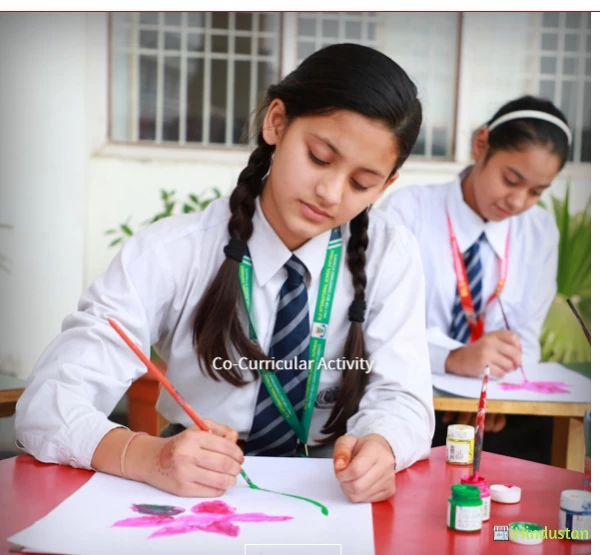 BLS International School - Logo