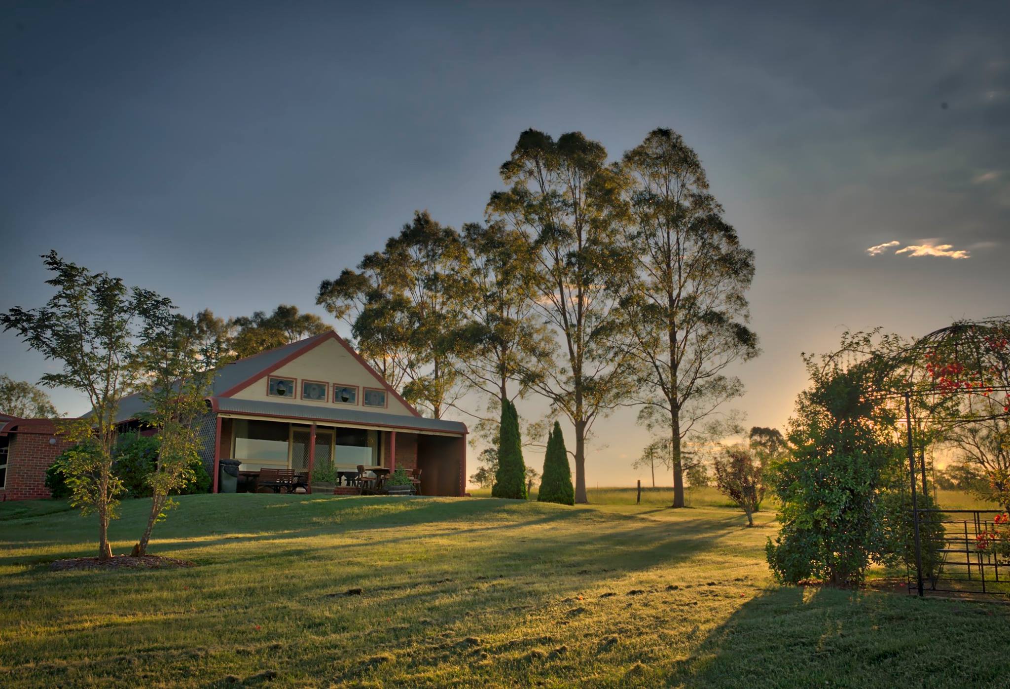 Bluebush Estate - Logo