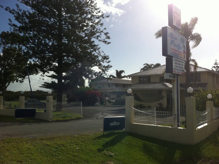 Blue Pacific Motel Swansea NSW - Logo