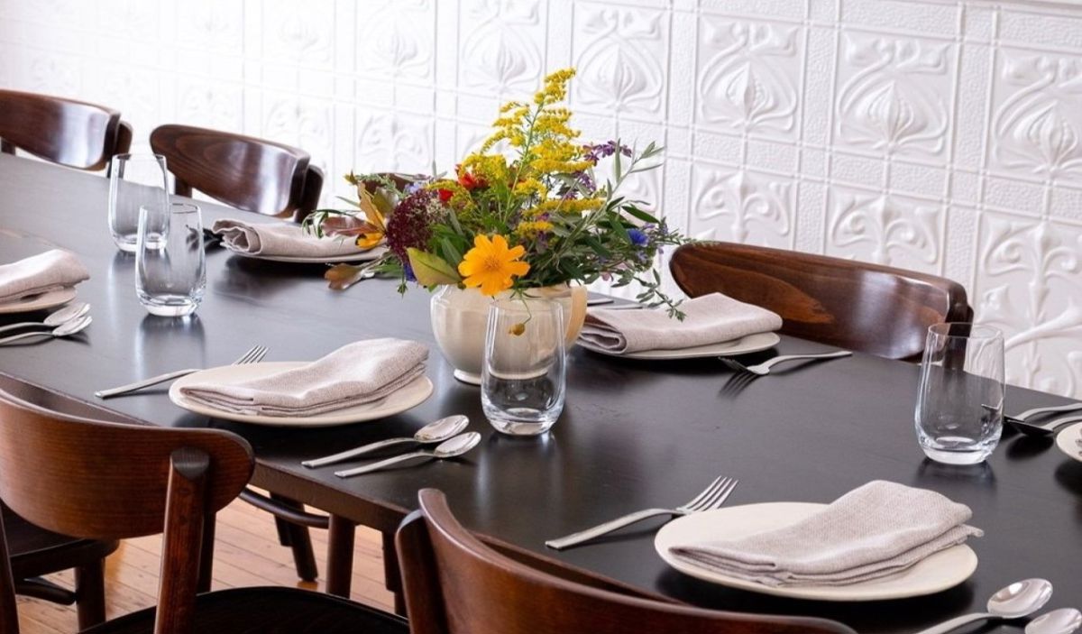 Blume Restaurant - Logo