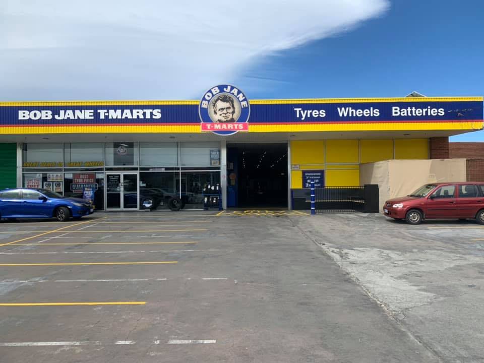 Bob Jane T-Marts Fyshwick - Cover photo