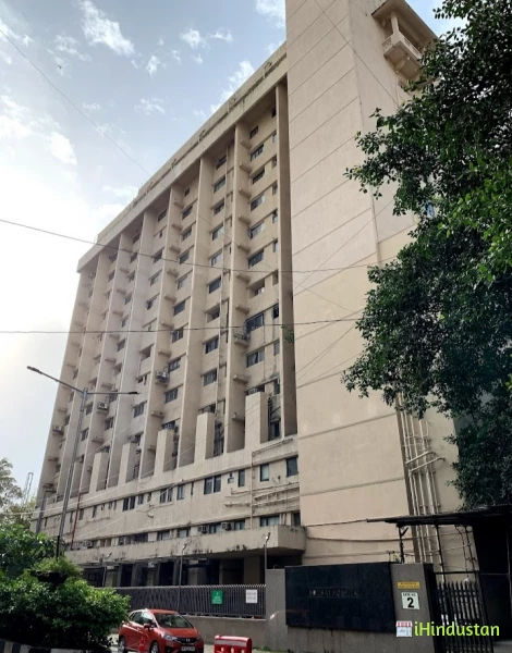 Bombay Hospital & Medical Research Centre - Logo