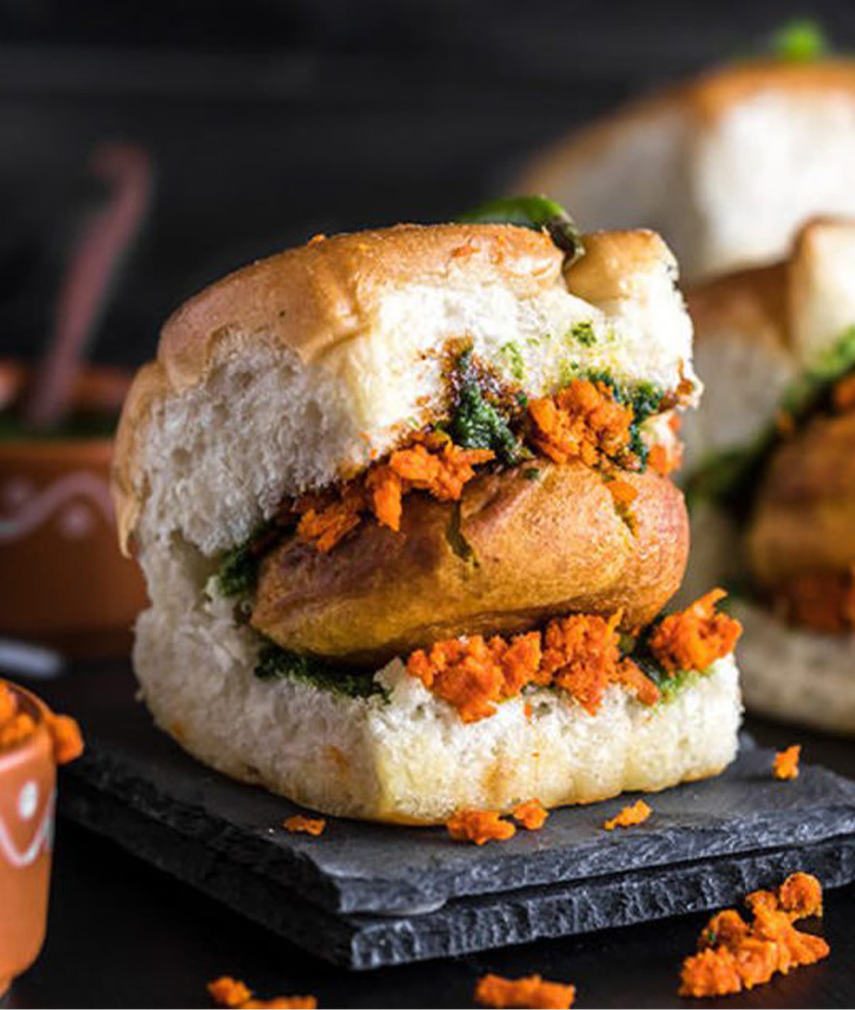 BOMBAY VADA PAV - Logo