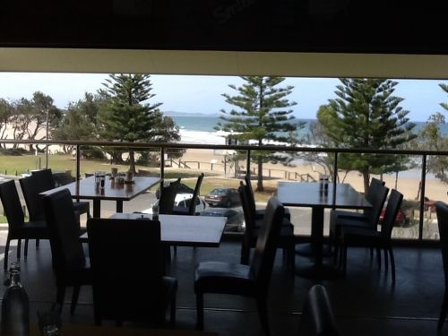 Bonnys Cafe at Rainbow Beach - Logo