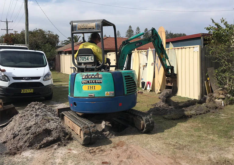 Booker Backhoe Bobcat & Tipper Hire P/L - Logo