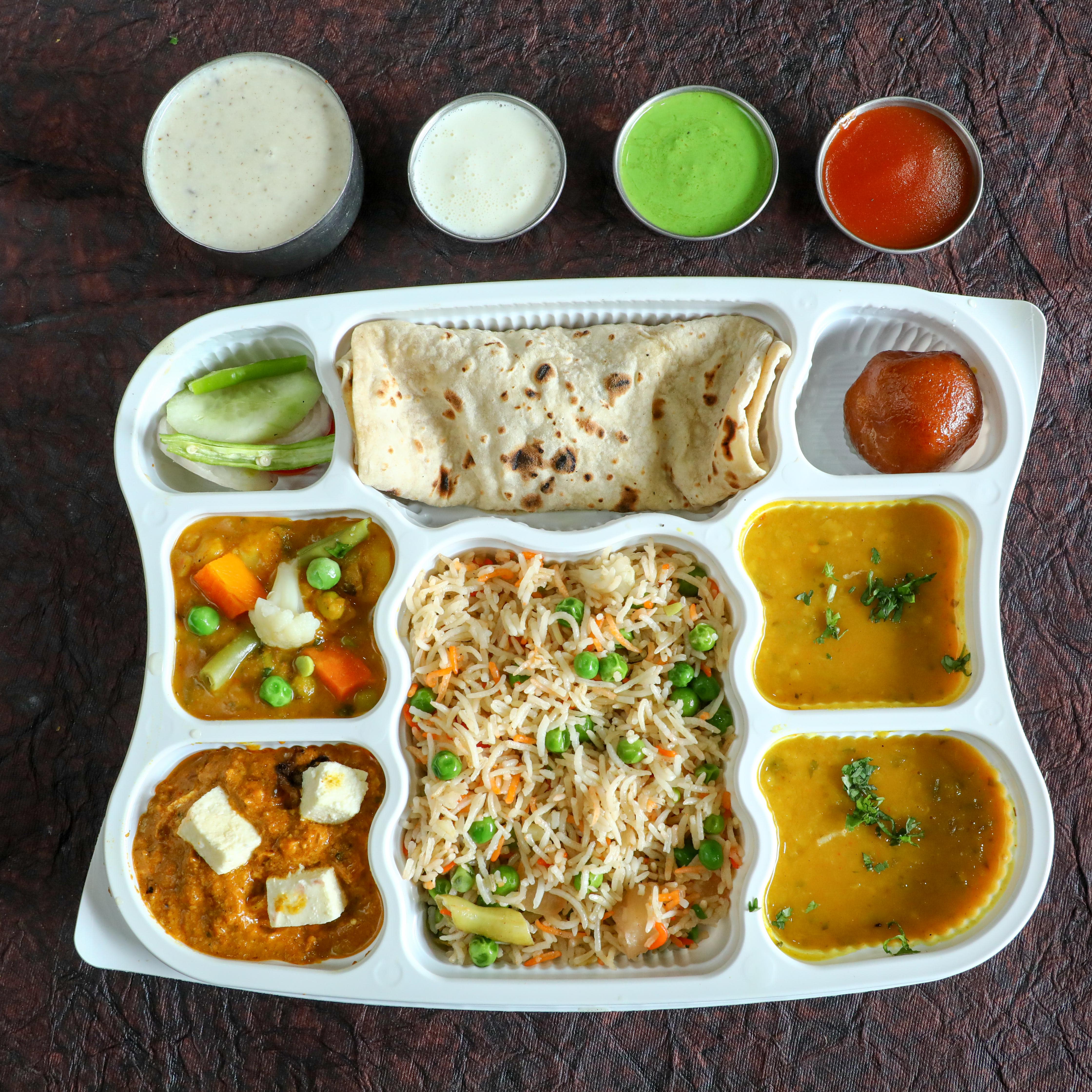 Book My Thali - Logo