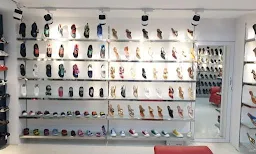 Boots Bazar - Logo
