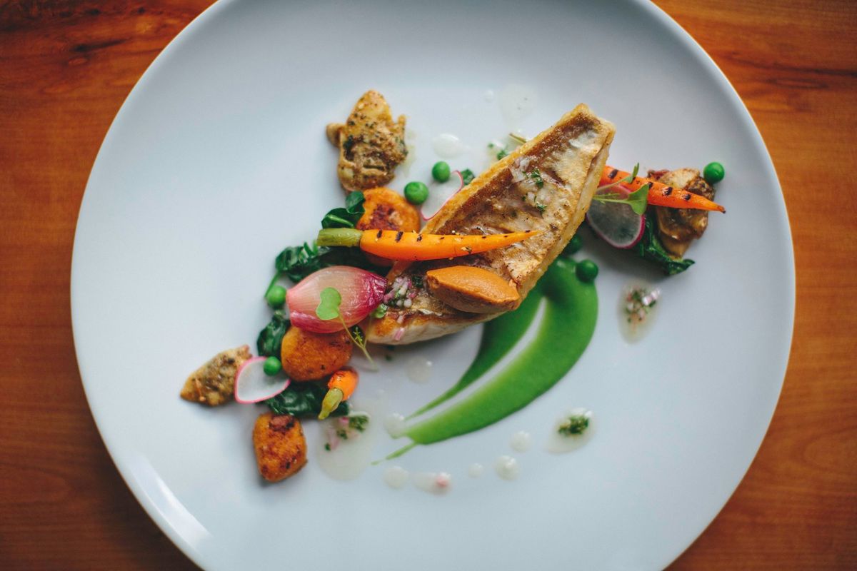 Bracken Restaurant - Logo
