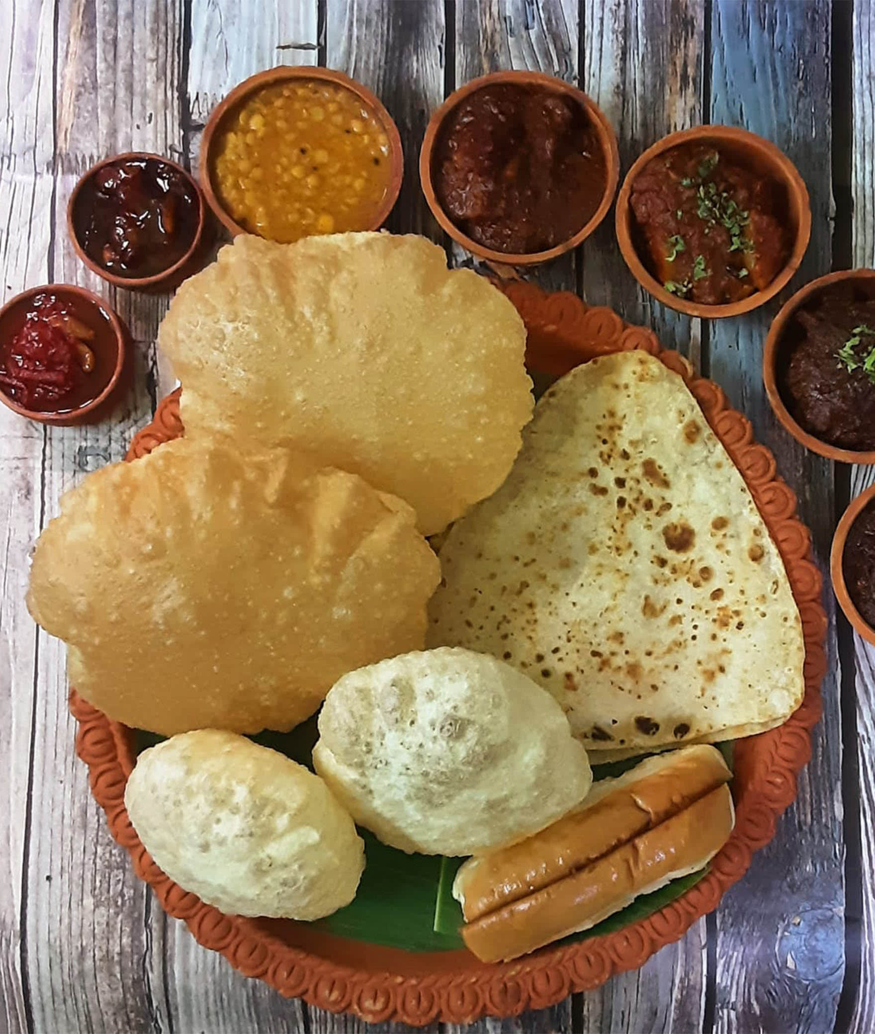 Breads and Curries - Logo