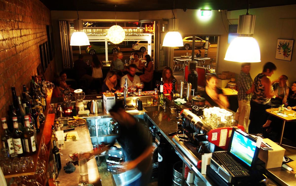 Brick Bistro Bar - Logo