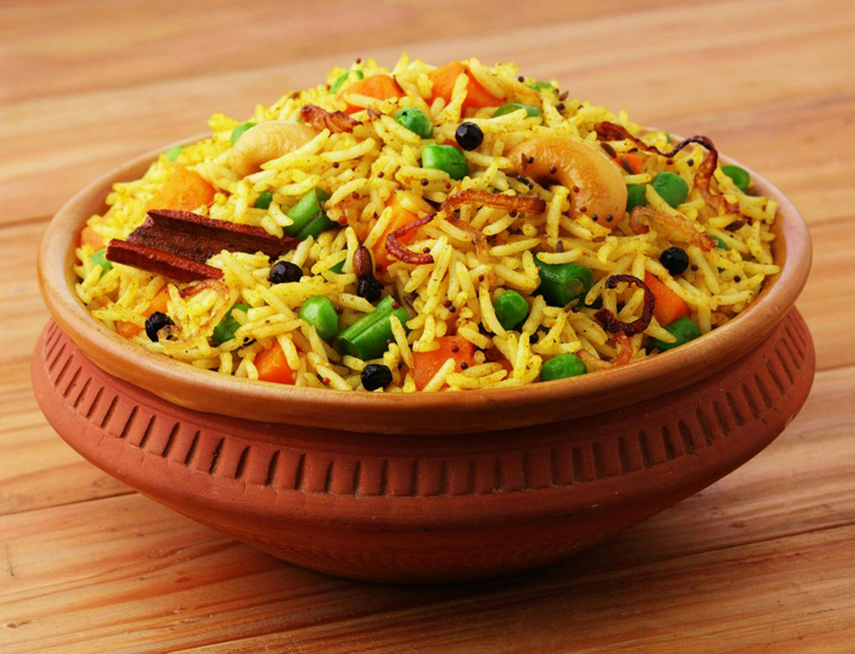 Briyani Mahal - Logo