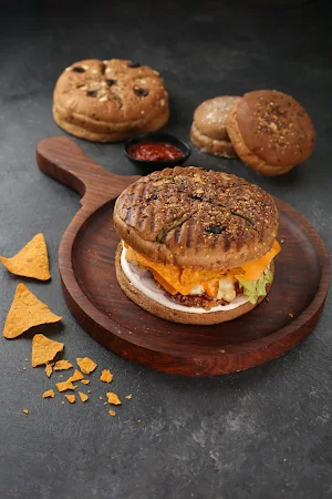 Brown Burger Co - Logo