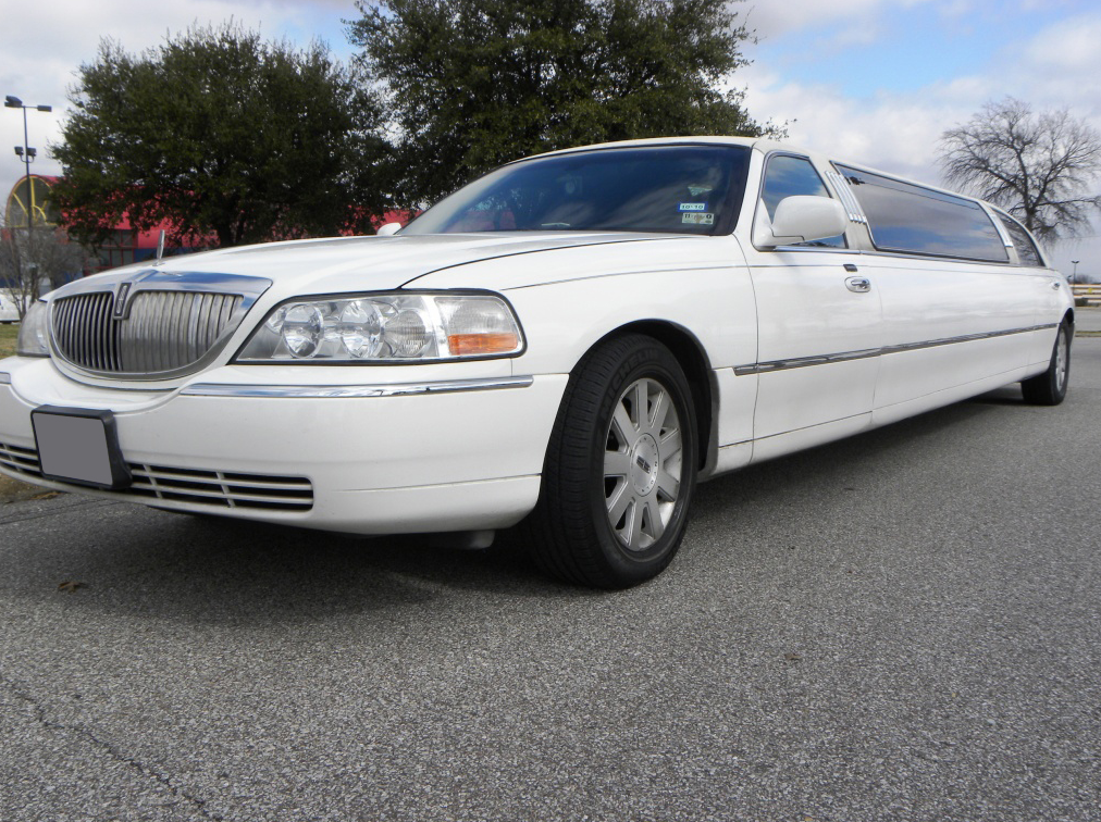 B Royal Limousines and Coach Service - Cover photo