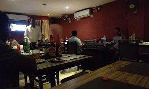 Budget Restaurant & Bar - Logo