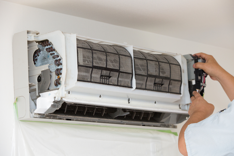 Bull Air Conditioning & Refrigeration - Logo