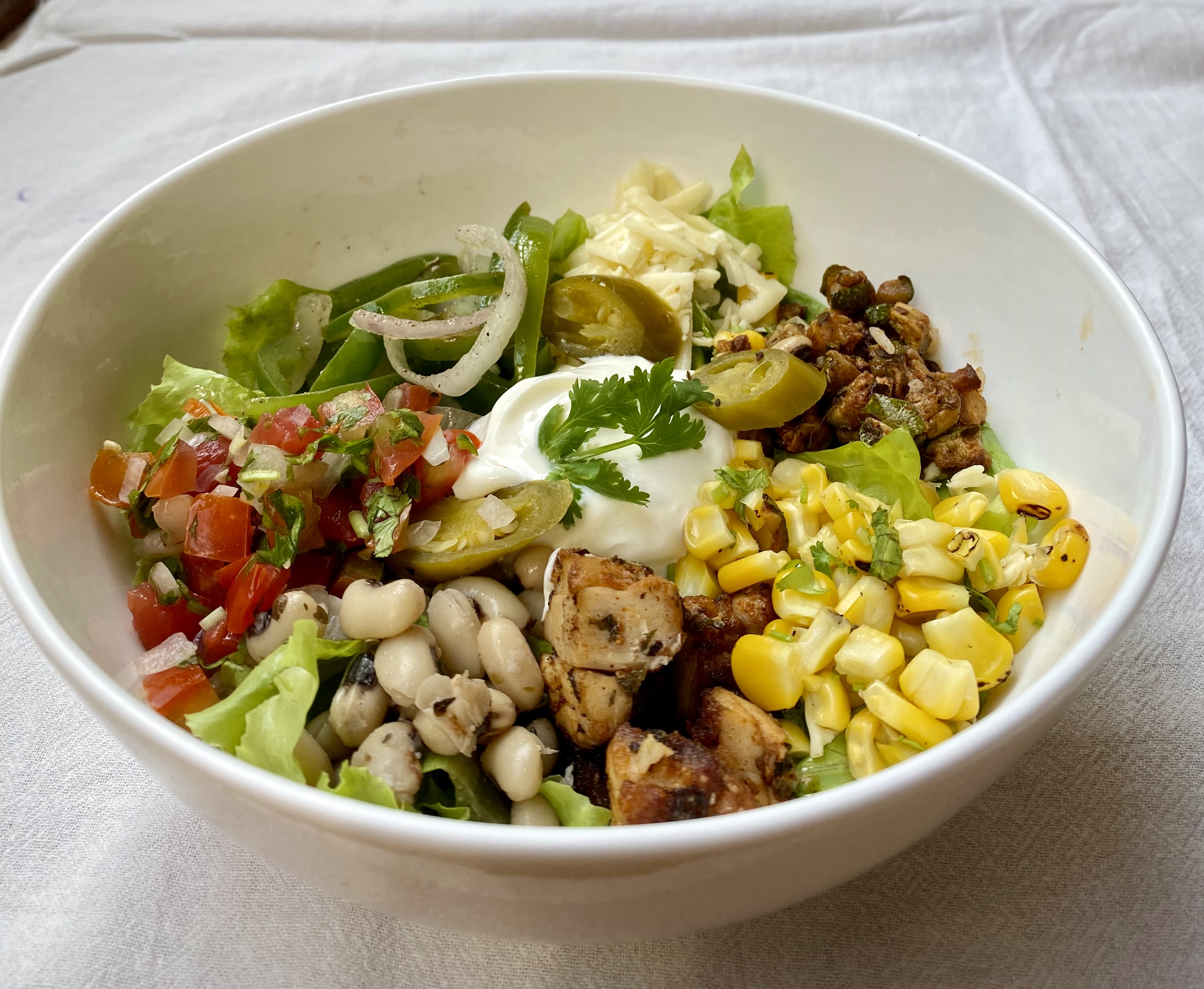 Burritos & Bowls Mexican Kitchen - Logo