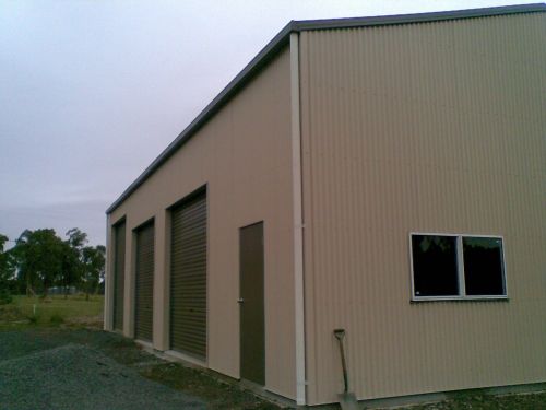 Bushman Sheds - Logo