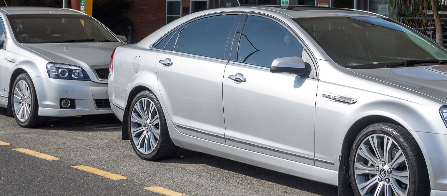 Business Class Limousines - Logo