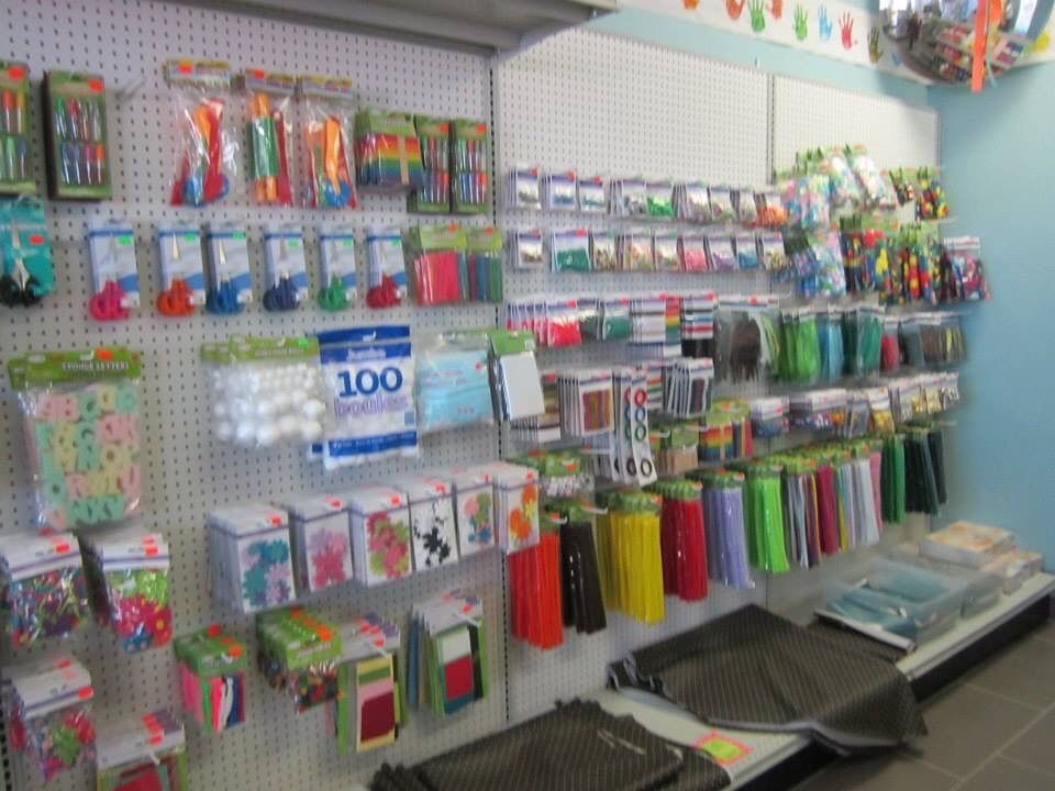 Busy Hands Educational Supplies - Logo
