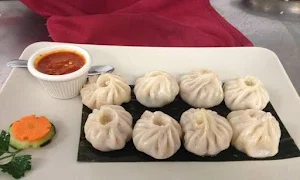 Buzz Momos - Cover photo