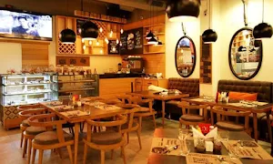 Cafe Me - Cover photo